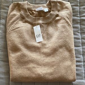 GAP Women's Tan Crewneck Sweater